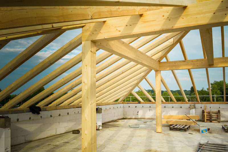 Hrubá stavba předaná pro krov – Svitavy, Patrový RD 156 m², cihla, strop MIAKO, komín Schiedel