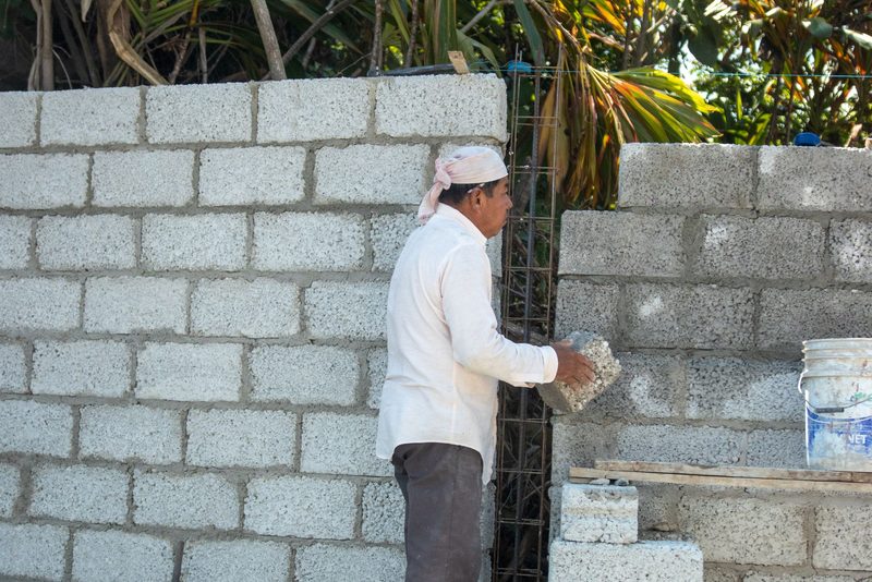 Zděná dvojgaráž s dílnou – Zábřeh, Betonové tvárnice, 46 m², plochá střecha